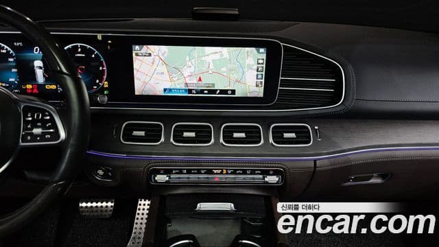 Mercedes-Benz GLS-Class 2022 — ფოტო 14/20