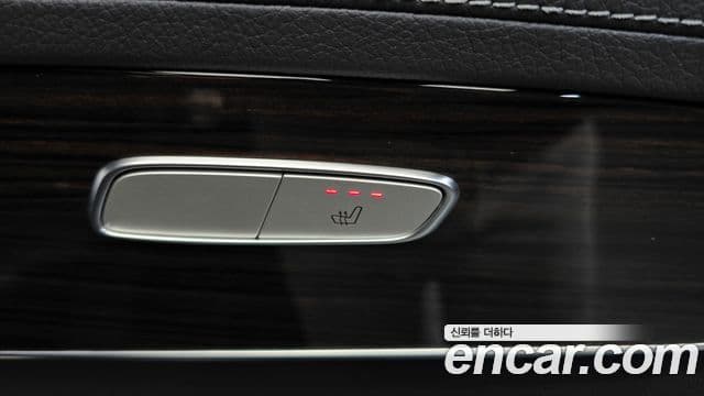 Mercedes-Benz GLC-Class 2021 — ფოტო 19/20