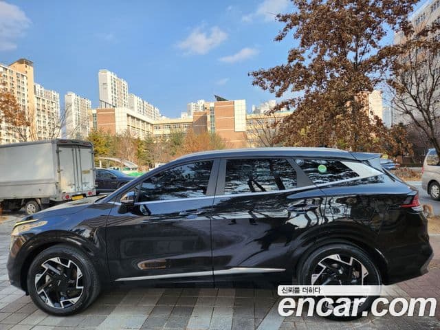 Kia Sportage 2022 — фото 1 из 15