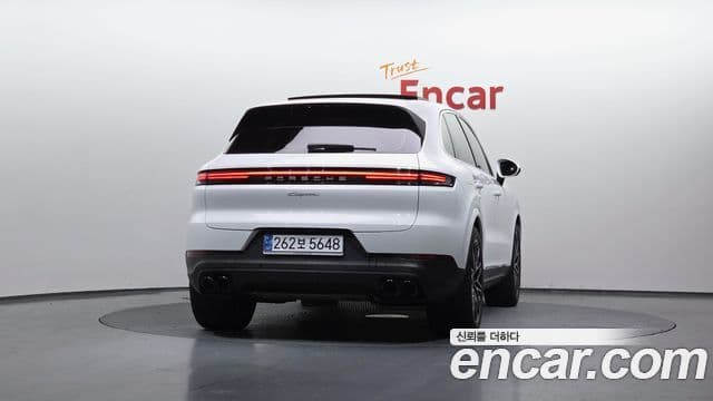 Porsche Cayenne 2023 — фото 4 из 20