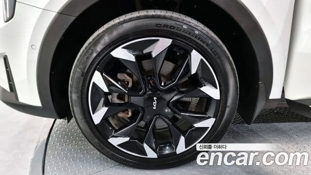 Kia Sorento 2023 — Şəkil 5/20