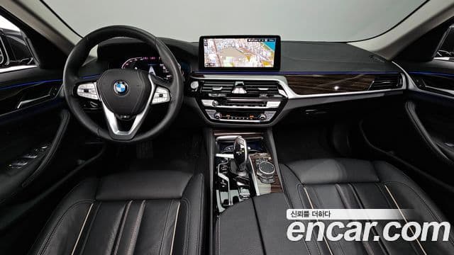 BMW 5 Series 2023 — фото 7 из 20