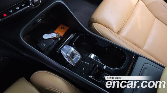 Volvo XC40 2021 — Photo 4/20