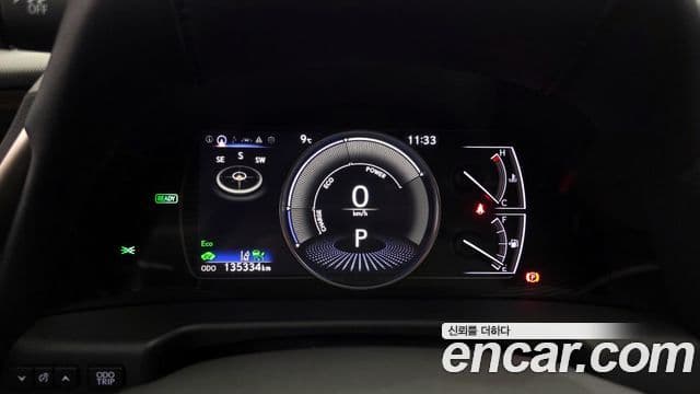 Lexus ES300h 2019 — ფოტო 8/20