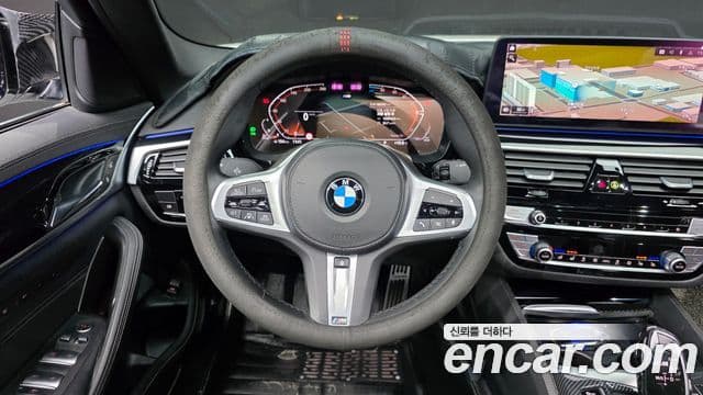 BMW 5 Series 2021 — фото 13 из 20
