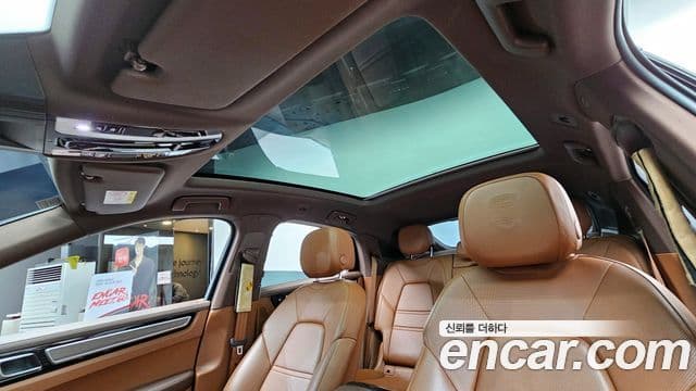 Porsche Cayenne 2022 — Şəkil 20/20