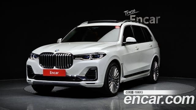BMW X7 2020 — Фото 1/20