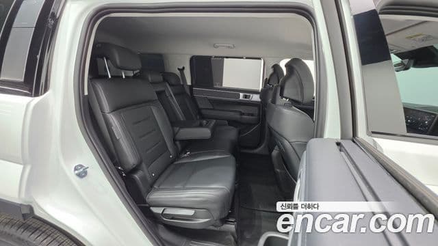 Hyundai Santa Fe 2024 — ფოტო 19/20