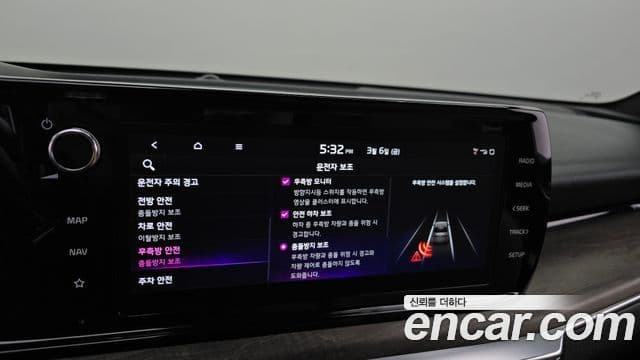Kia K5 2023 — ფოტო 16/20