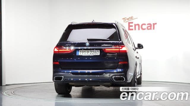 BMW X7 2022 — Photo 1/20