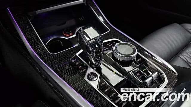 BMW X7 2022 — Photo 7/20