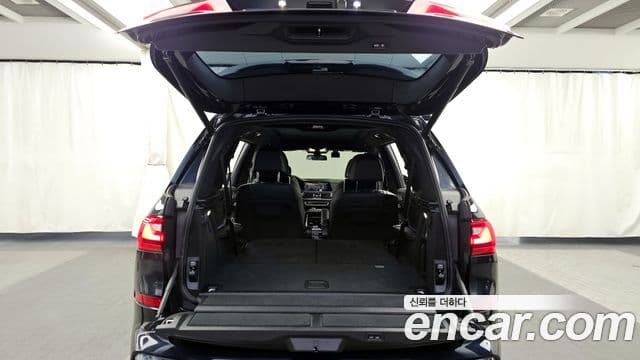 BMW X7 2022 — Photo 12/20