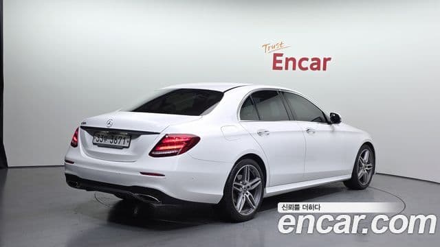 Mercedes-Benz E-Class 2019 — Şəkil 2/20