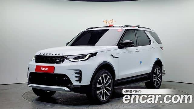 Land Rover Discovery 5, 2022