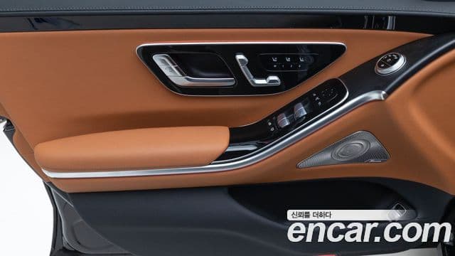 Mercedes-Benz S-Class 2025 — Фото 15/20