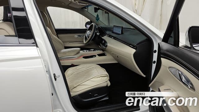 Genesis GV70 2022 — ფოტო 11/20