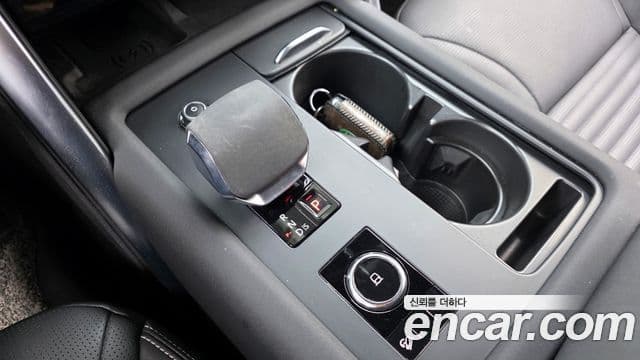 Land Rover Discovery 5 2023 — Şəkil 9/20