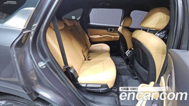 Kia Sorento 2022 — фото 13 из 20