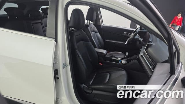 Kia Sportage 2023 — фото 12 из 20