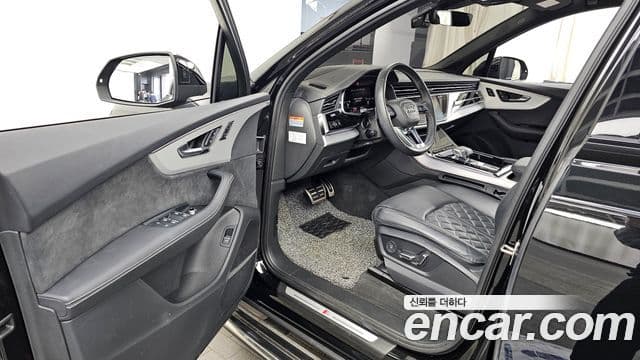 Audi Q7 2023 — ფოტო 10/20