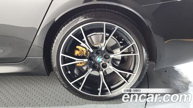 BMW 5 Series 2022 — ფოტო 5/20