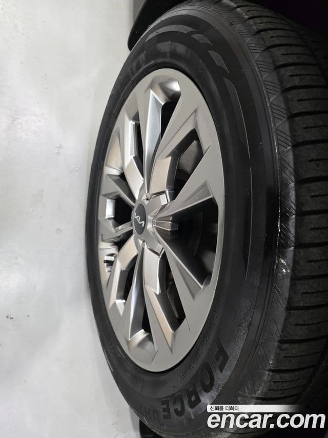 Kia Sorento 2021 — Фото 20/20