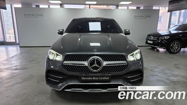 Mercedes-Benz GLE-Class 2022 — Photo 15/17