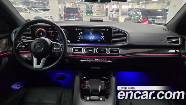 Mercedes-Benz GLE-Class 2022 — Photo 2/17