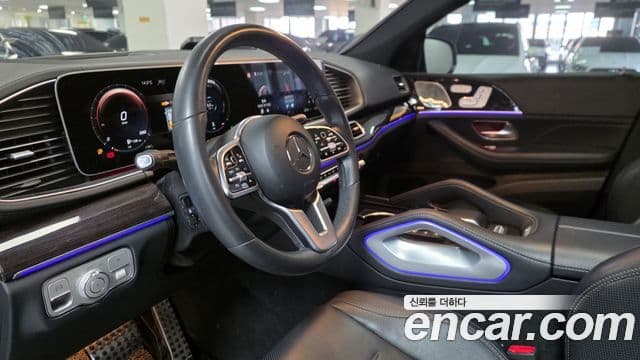 Mercedes-Benz GLE-Class 2022 — Photo 3/17