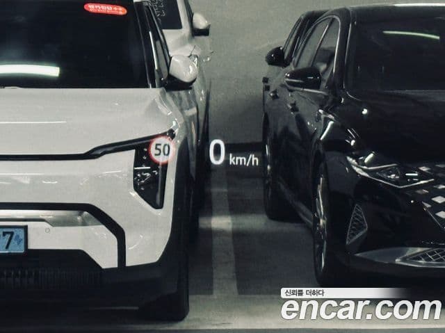 Land Rover Discovery Sport 2025 — ფოტო 14/20