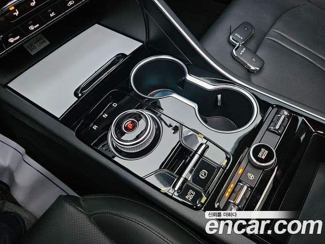 Kia K5 2023 — ფოტო 2/20