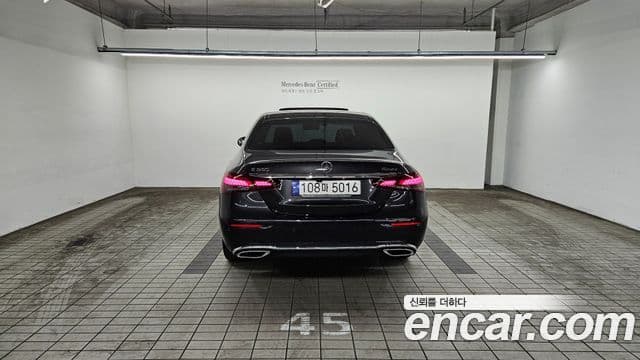 Mercedes-Benz E-Class 2023 — ფოტო 12/20