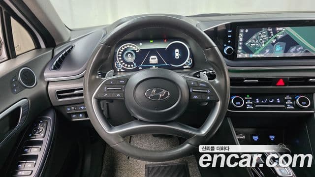 Hyundai Sonata 2023 — фото 13 из 20