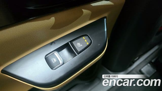 Kia Carnival 2022 — Şəkil 18/20