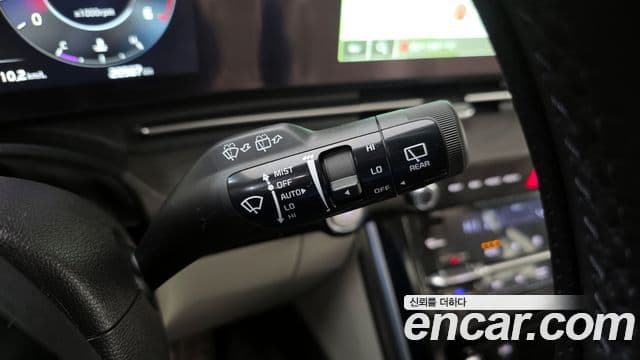 Kia Carnival 2023 — фото 15 из 20