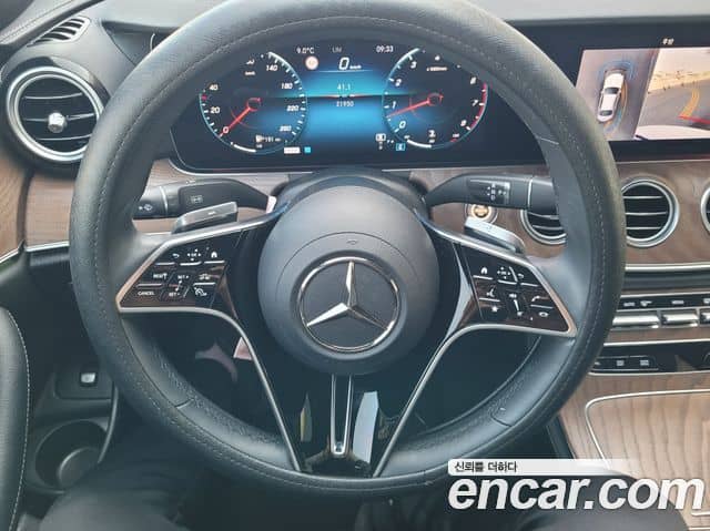 Mercedes-Benz E-Class, 2022