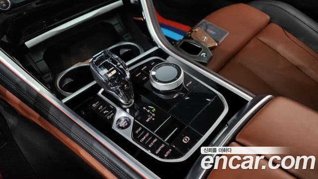 BMW 8 Series 2022 — Şəkil 8/20