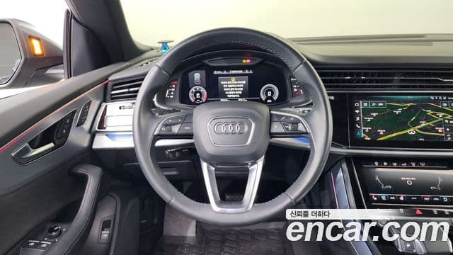 Audi Q7 2020 — ფოტო 13/20