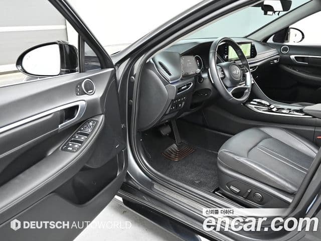 Hyundai Sonata 2022 — фото 10 из 20