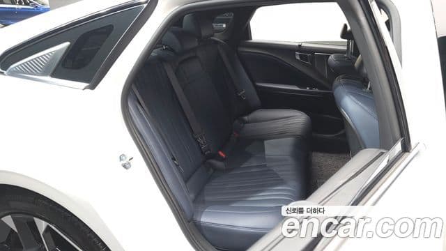 Kia K8 2025 — фото 12 из 20