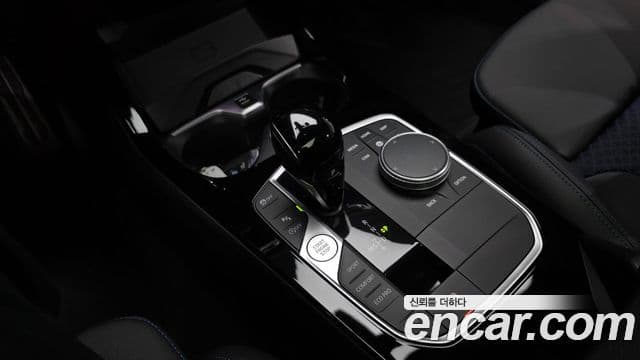 BMW 1 Series 2024 — фото 9 из 20