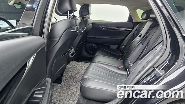 Genesis Electrified G80 2021 — Şəkil 13/20