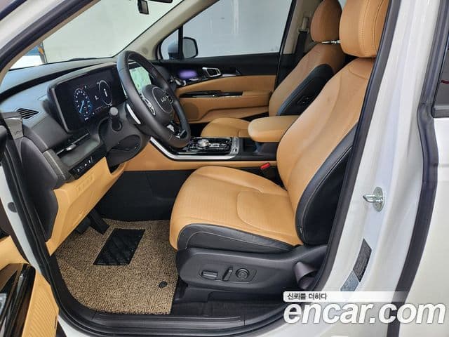 Kia Carnival 2023 — Şəkil 7/20