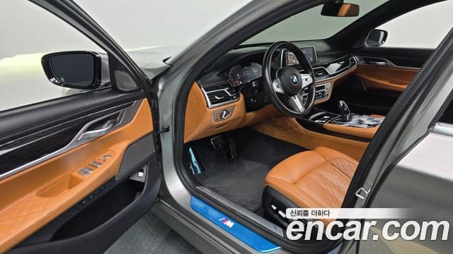 BMW 7 Series 2020 — ფოტო 11/20