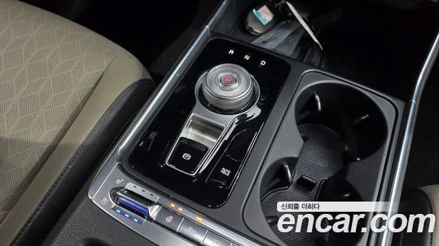 Kia Carnival 2025 — фото 9 из 20