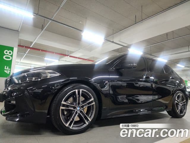 BMW 1 Series 2021 — ფოტო 1/20