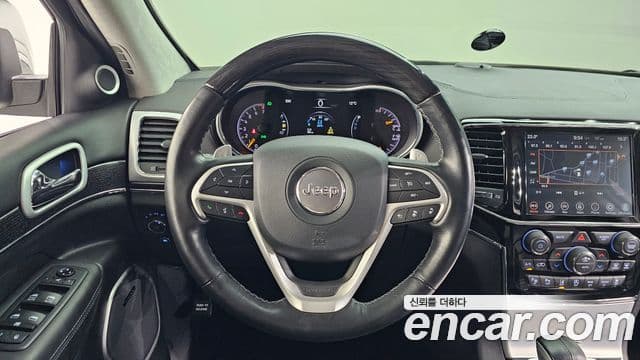 Jeep Grand Cherokee 2021 — Şəkil 12/20