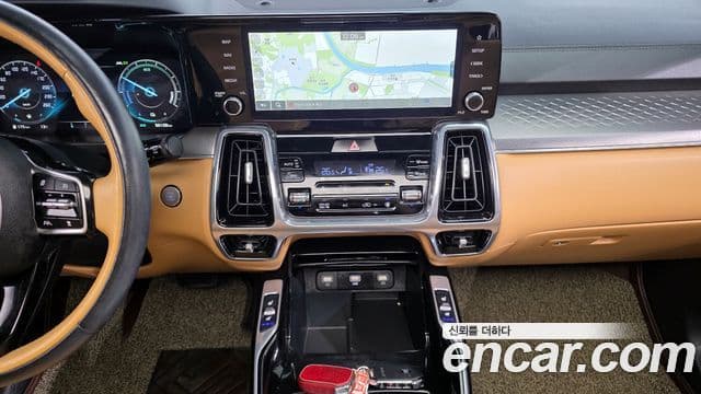 Kia Sorento 2022 — ფოტო 19/20