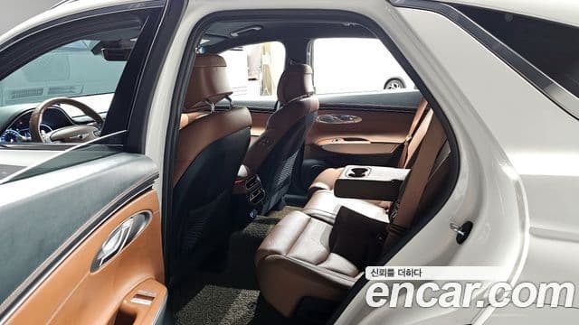 Genesis GV70 2021 — ფოტო 11/20