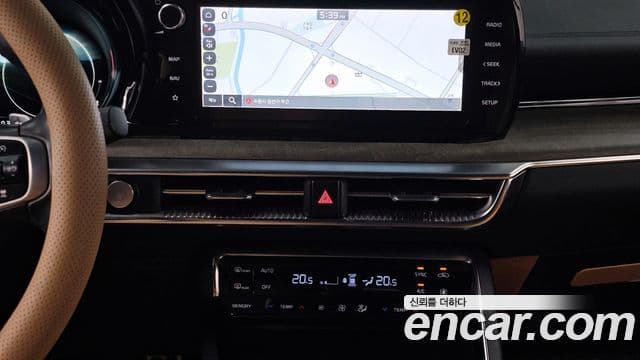 Kia K5 2021 — фото 14 из 20